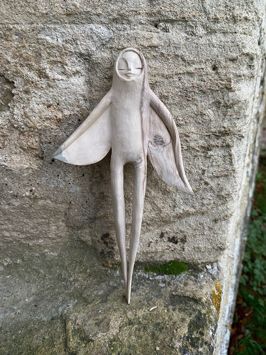 Lechuza White Owlman - Tach Pollard - Quirky Fox